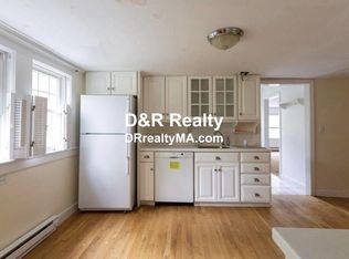 92 Springs Rd, Bedford, MA 01730