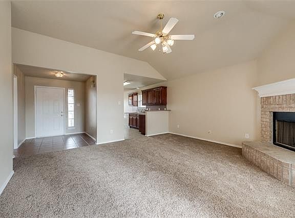 3rd image of 2905 Carolina Dr