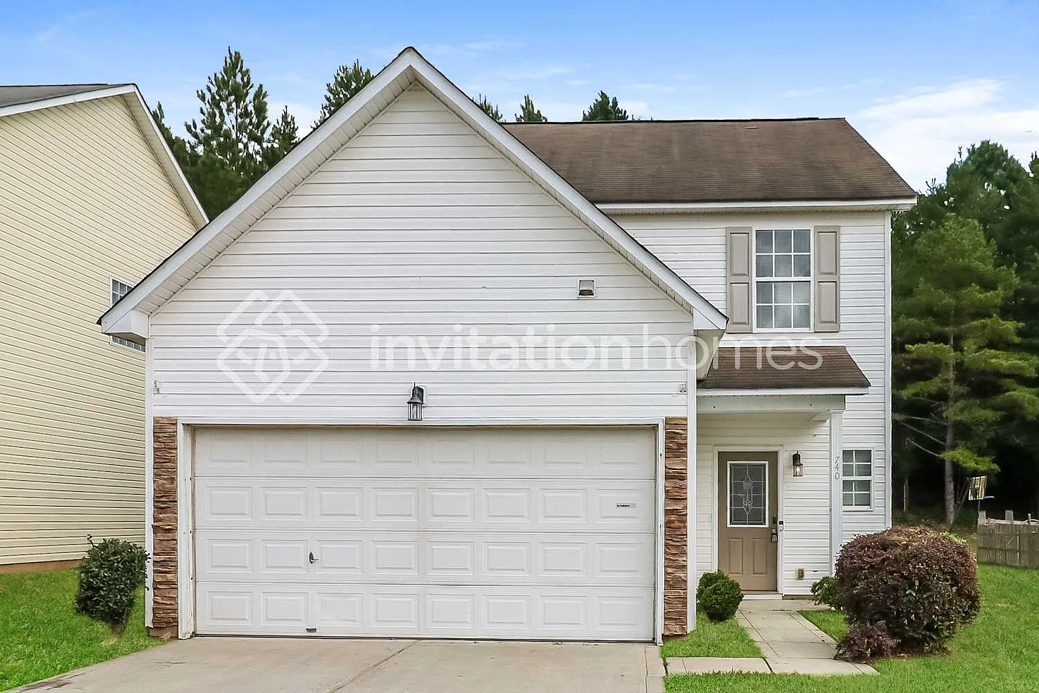 740 Raindrops Rd Gastonia, NC 28054 — Photo 1