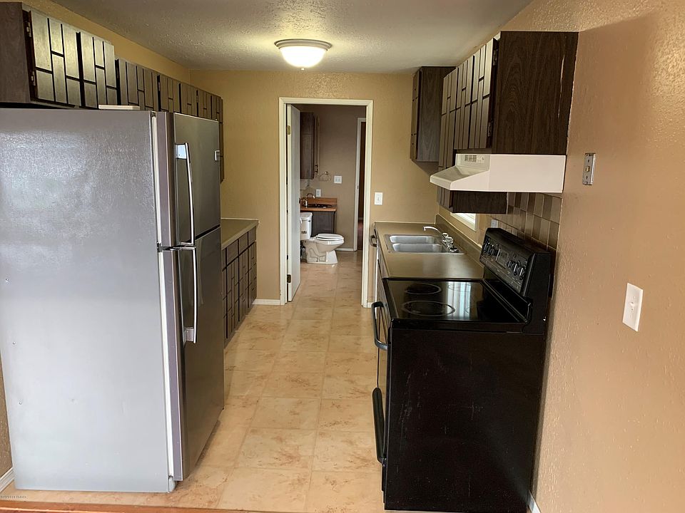 2nd image of 2437 5th Ave