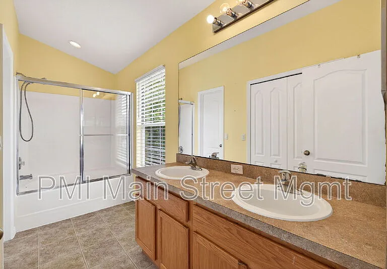 10935 Derringer Dr — Photo 12