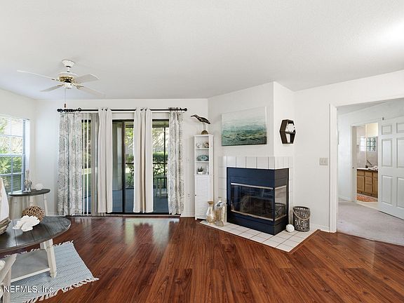 5th image of 10150 BELLE RIVE Boulevard #1003