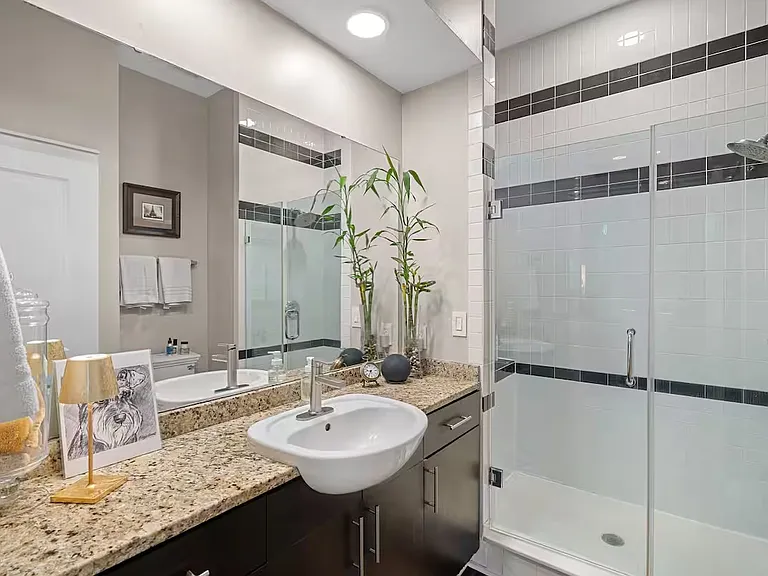 635 N Alexander St #0 — Photo 14