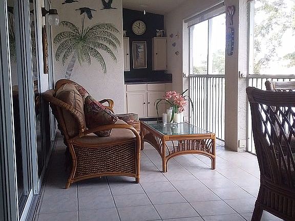 Large lanai