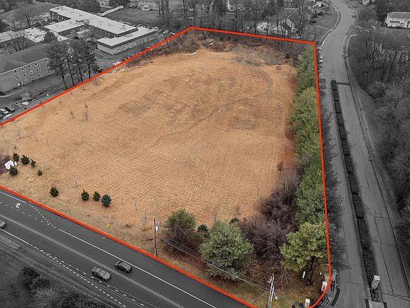 3rd image of 275 Possum Park Rd