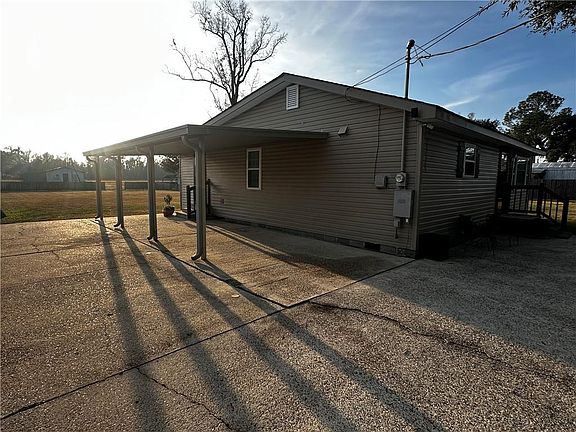 2nd image of 145 Wenger Rd