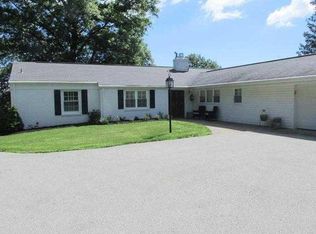 134 Club Manor Rd, Latrobe, PA 15650