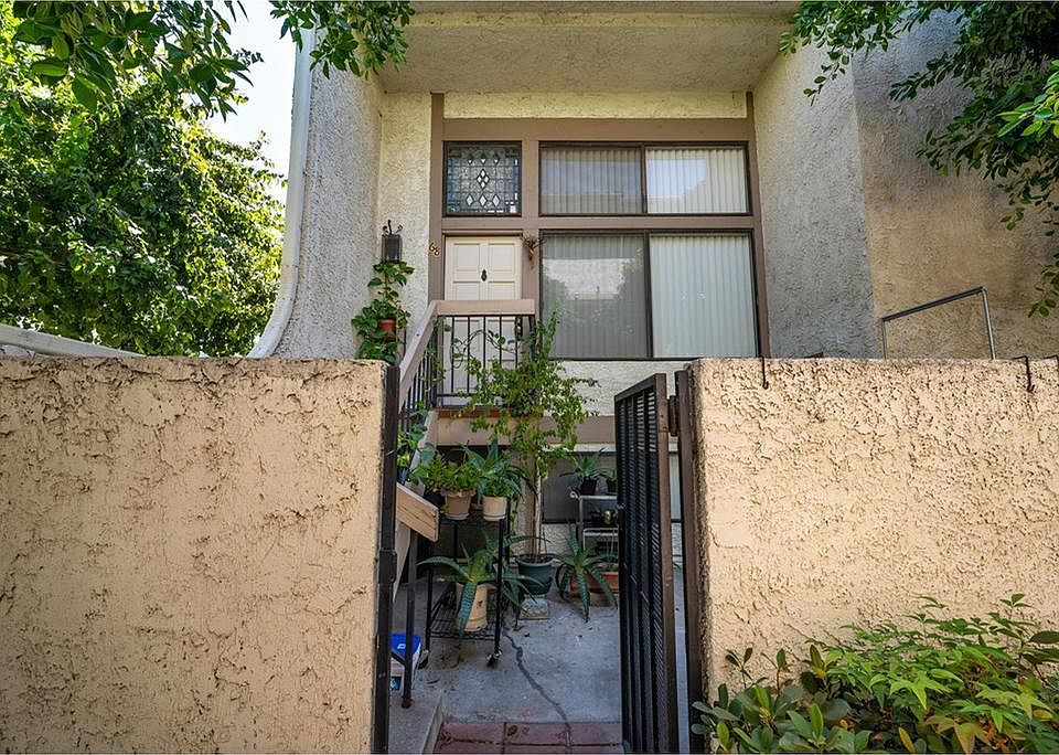 1st image of 20224 Sherman Way Unit 68