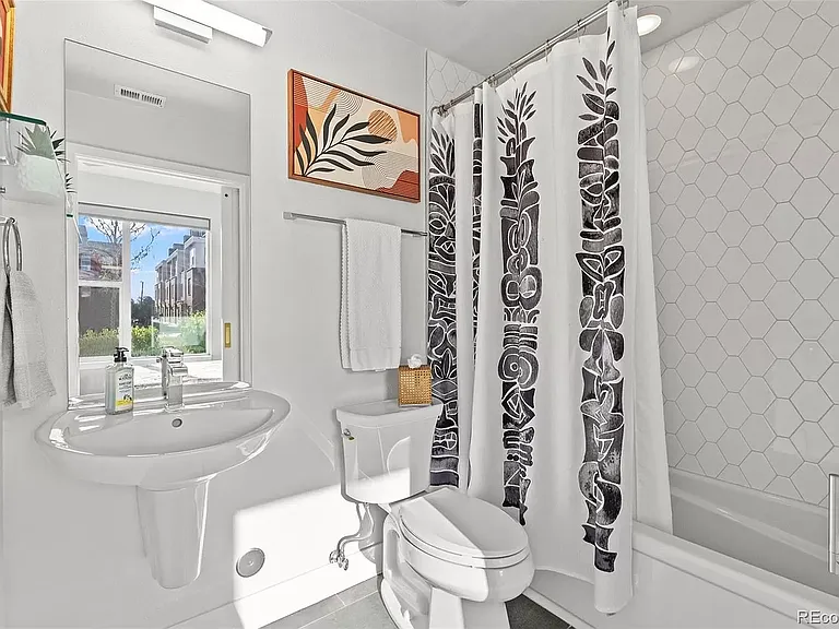 3042 Wilson Ct #1 — Photo 5