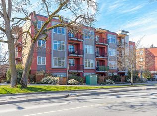 The Brix, Saanich, BC V8X 2E9