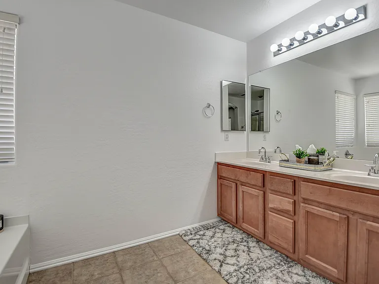 4937 W Nancy Ln — Photo 15