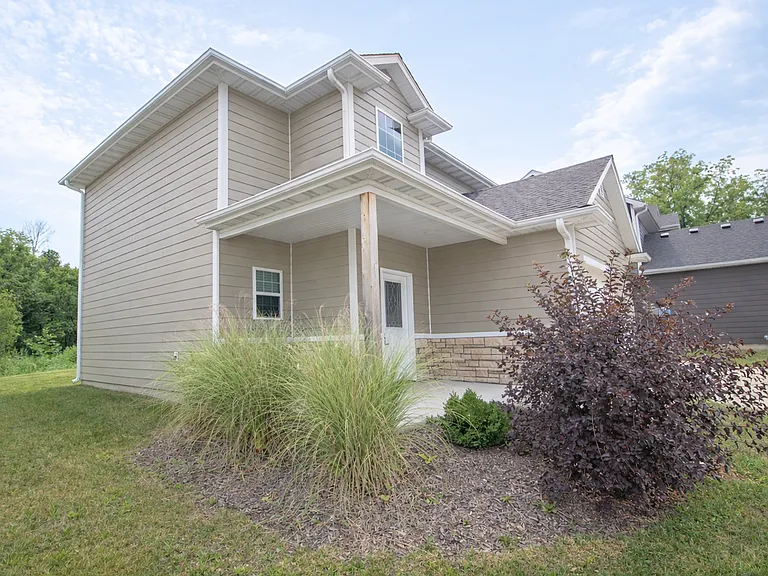 2810 Amberwood Ct — Photo 21