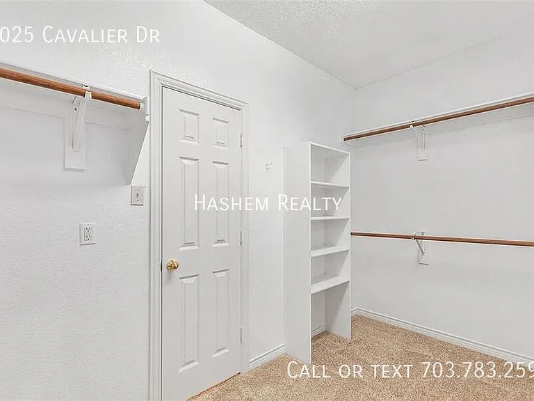 8025 Cavalier Dr — Photo 19