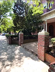 Rented by MOTION New York