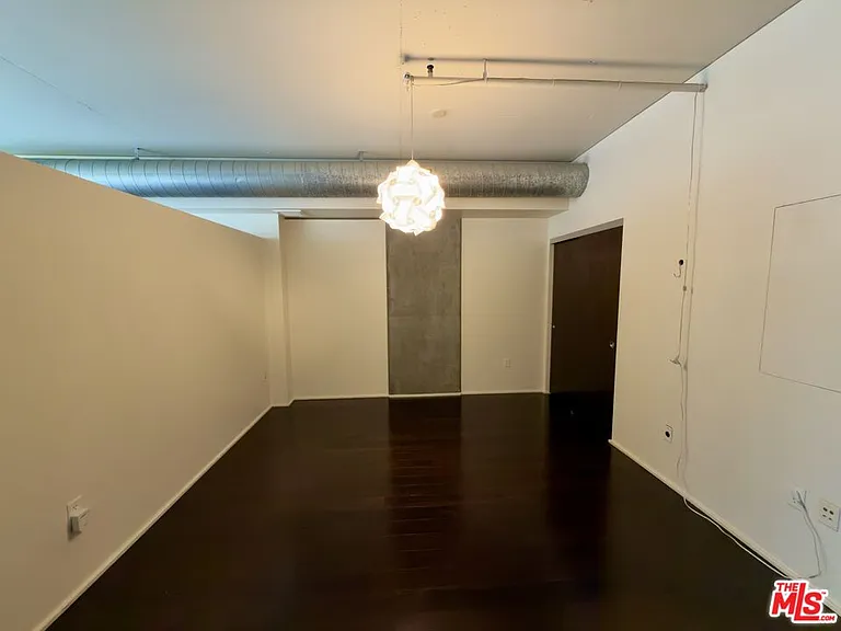 1100 S Hope St #907 — Photo 5