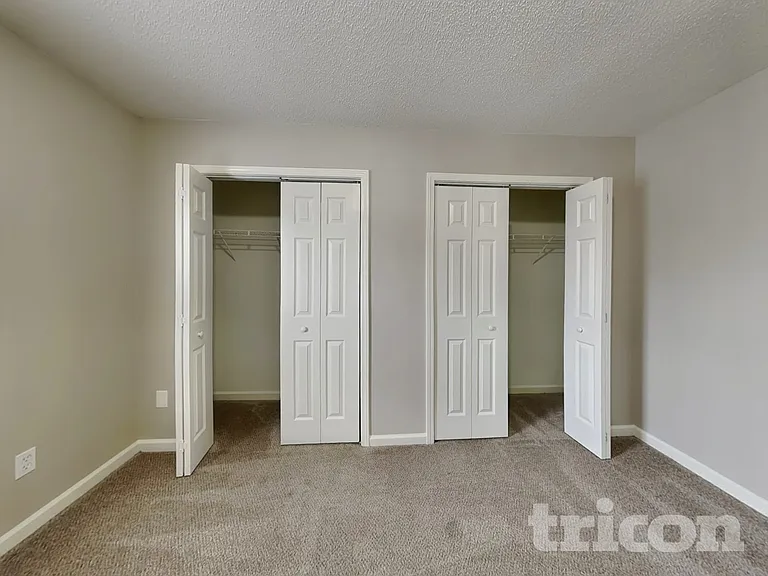 4900 Valley Trail Ct — Photo 11