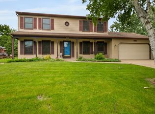 848 Stewart St, Batavia, IL 60510