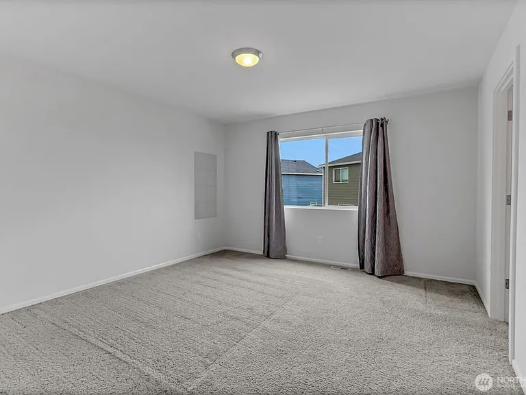 9155 Candytuft Dr SE — Photo 13
