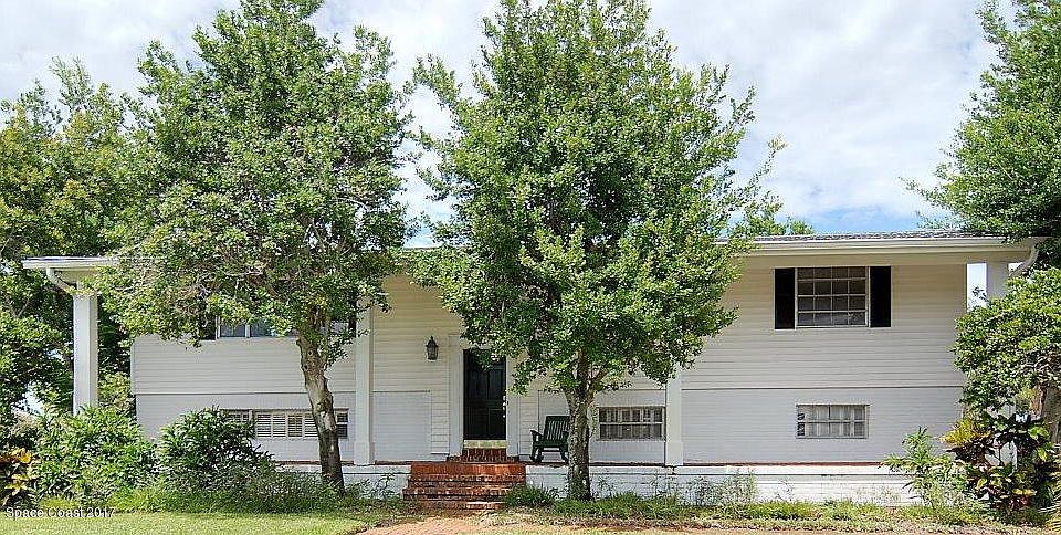 1st image of 502 Bahama Dr