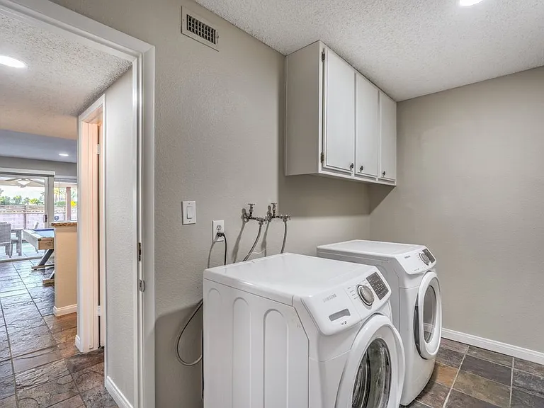 5198 Hibbetts Dr — Photo 27