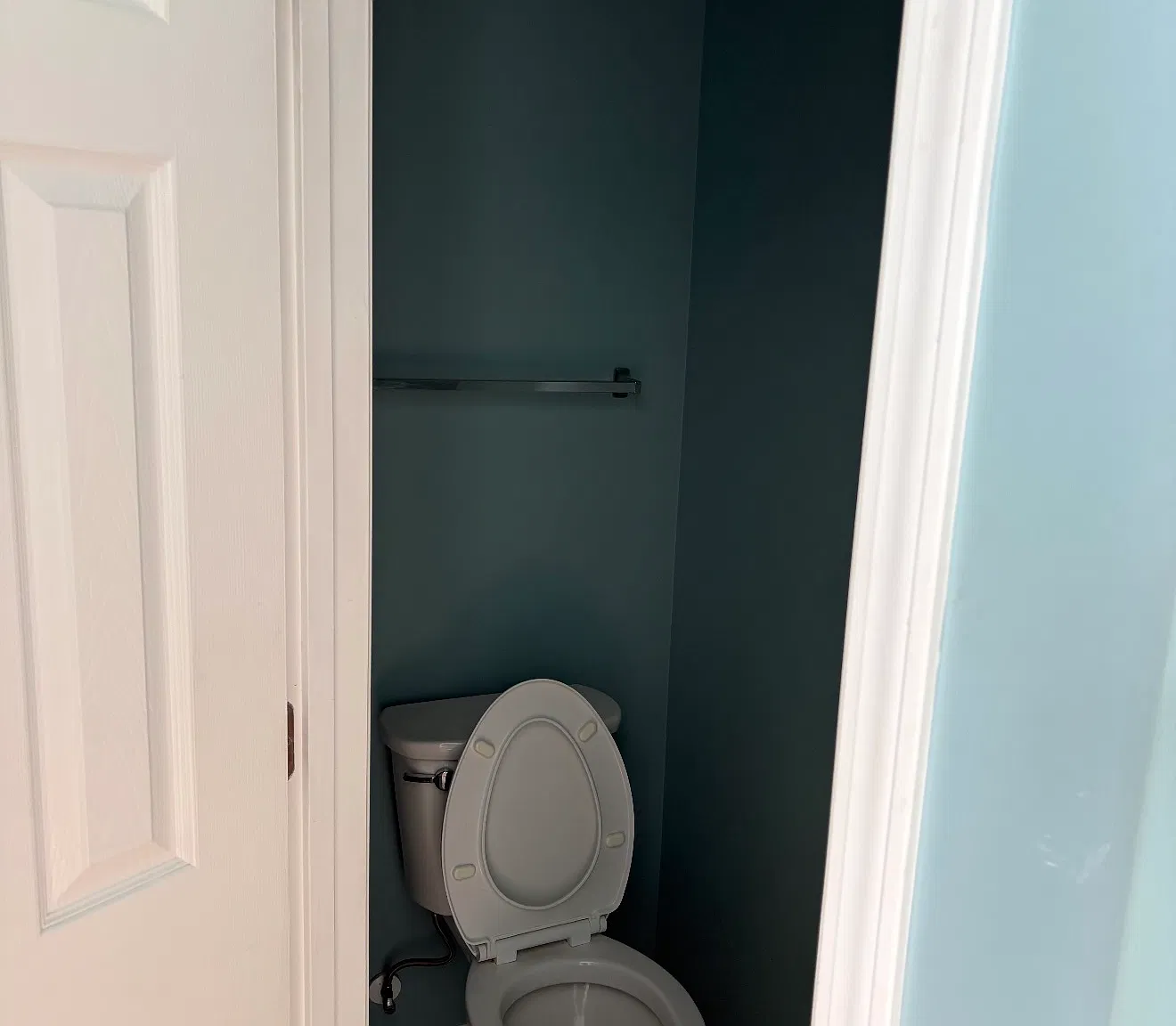 3 bed, 1704 sqft, $2,500 — Photo 1