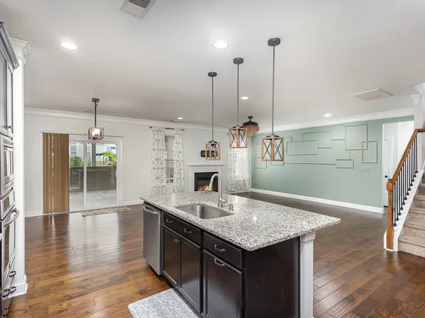 11231 Streamwood Ln NW, Concord, NC 28027