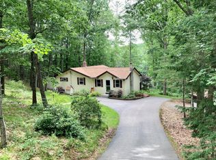 66 Old Falls Pond Rd, Alfred, ME 04002