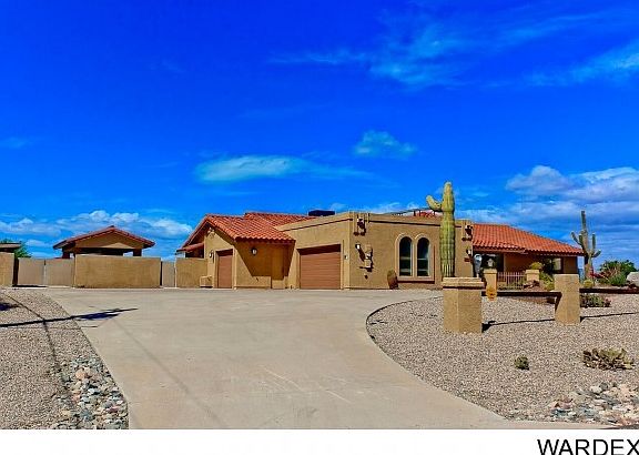 3rd image of 797 Turquoise Dr