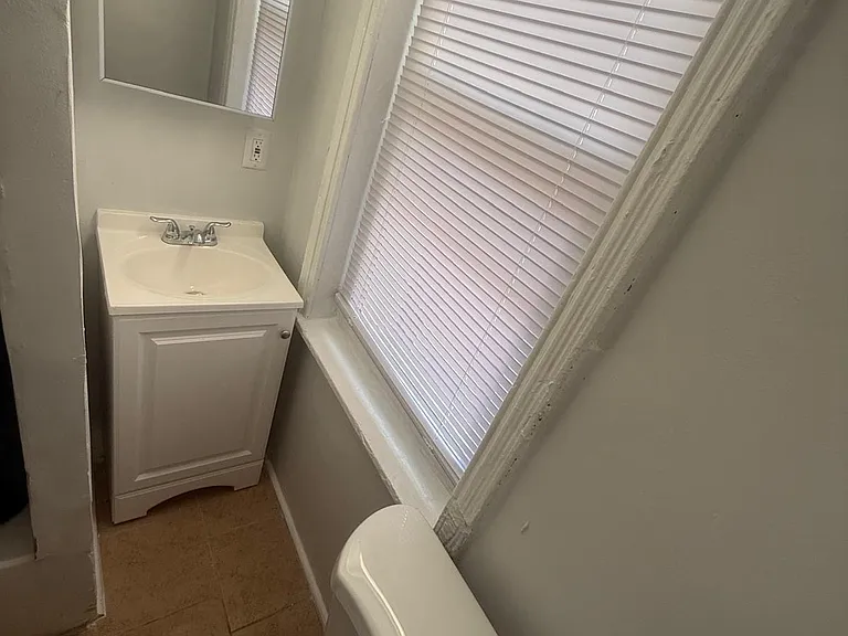2513 N Bouvier St — Photo 9