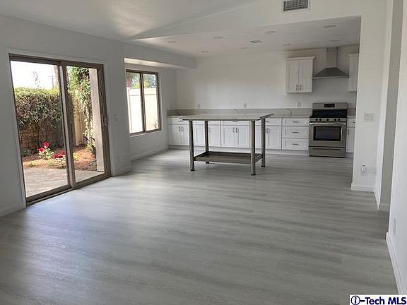 4th image of 820 E Ponderosa Dr