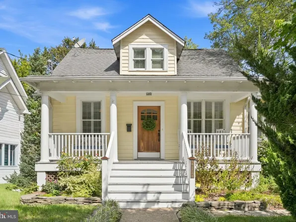 212 E Nelson Ave, Alexandria, VA 22301
