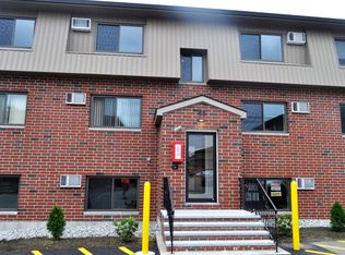 65 Log St APT 2D, Manchester, NH 03102