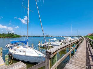 458 Bouchelle Dr APT 103, New Smyrna Beach, FL 32169