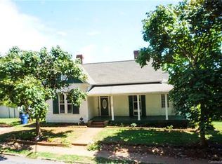 330 N Washington St, Rutherfordton, NC 28139