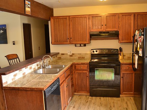 2nd image of 124 Tall Pine Cir #A