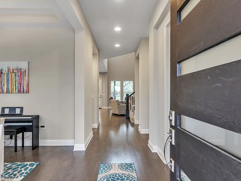 7100 Trissino Dr — Photo 29