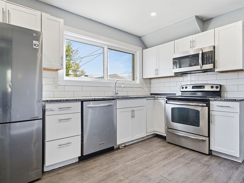 1st image of 13223 85th St NW