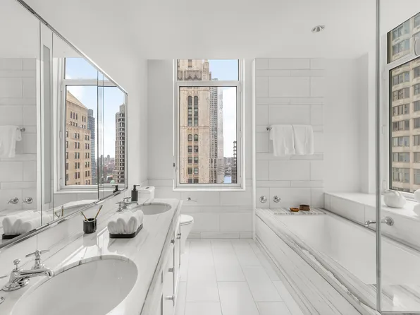 30 Park Place image 13 of 16