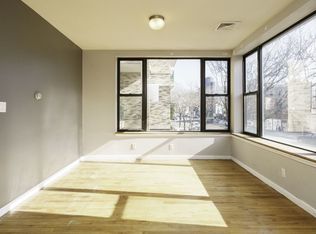 152 Woodpoint Rd, Brooklyn, NY 11211