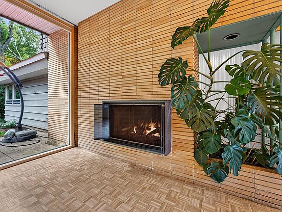 5th image of 715 E Juniper LANE