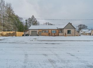 1241 W Larch Ave, Muskegon, MI 49441