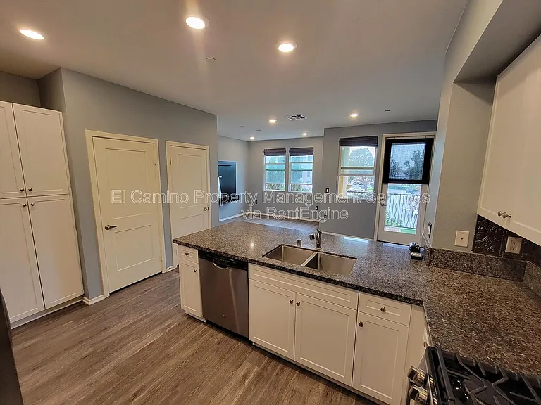 10244 Artesia Blvd — Photo 12