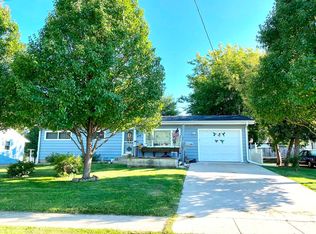 410 Harvey St, Dekalb, IL 60115