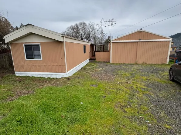 91 NE Darrell Ave, Winston, OR 97496