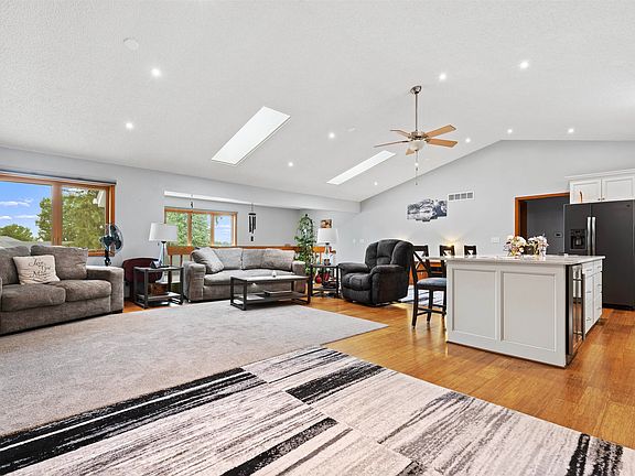 4th image of 6232 Pennsbury Rd