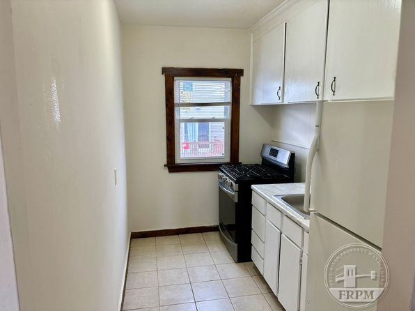 118 Seabury St APT 2S