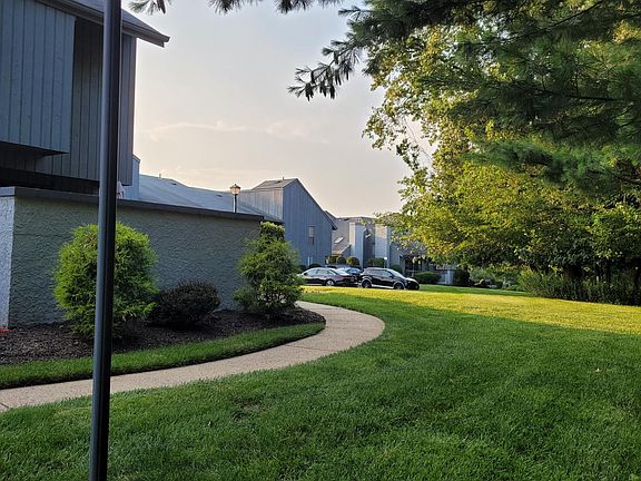 4th image of 193 Linda Ln