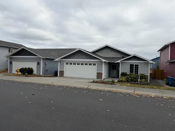 1379 NE Big Berry Loop, Oak Harbor, WA 98277