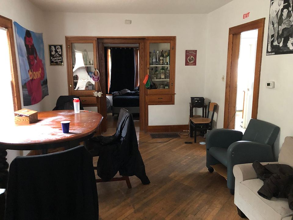 325 S Lucas St, Iowa City, IA 52240 Zillow