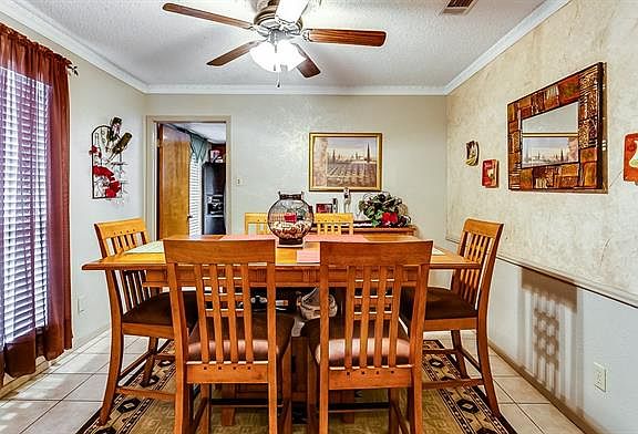 5th image of 413 Stroud Ln